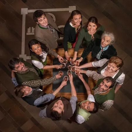 فندق Montafoner Hof شرنز