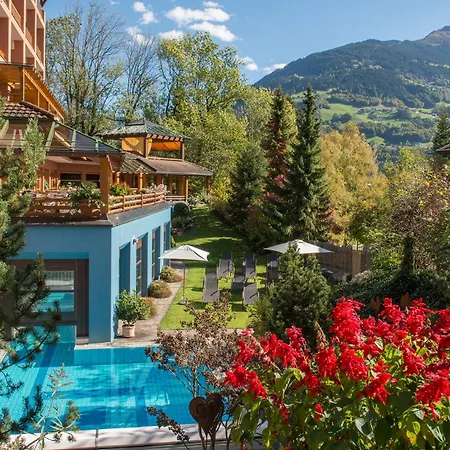 فندق Montafoner Hof شرنز